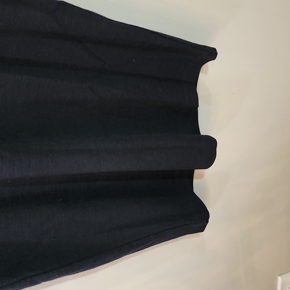 Maggie London Black Sweater Dress & Vest - Picture 4 of 8